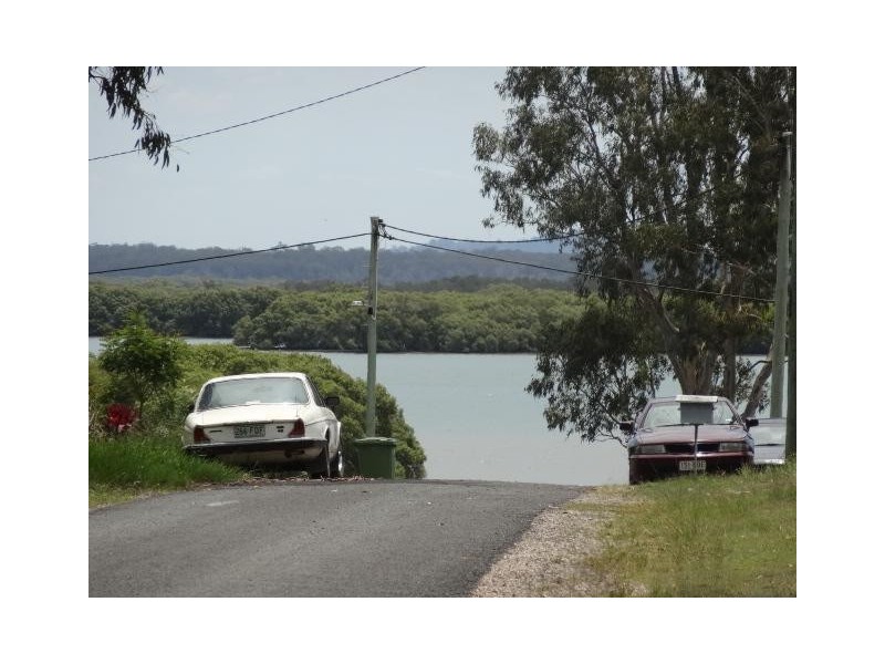 21 GILCREST, Russell Island QLD 4184