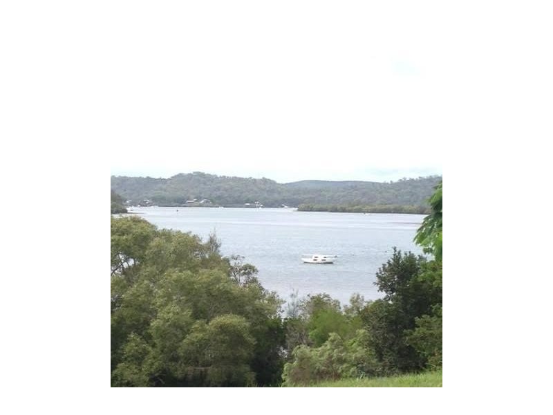 25 Schooner Street, Russell Island QLD 4184