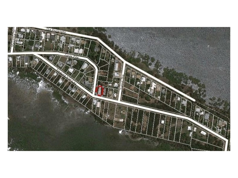 24 Treasure Island Avenue, Karragarra Island QLD 4184