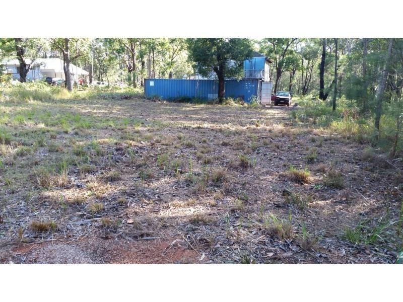 8 Martin Place, Russell Island QLD 4184