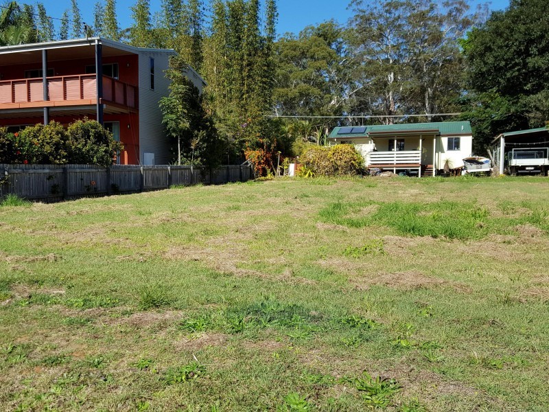 8 Panorama Avenue, Russell Island QLD 4184