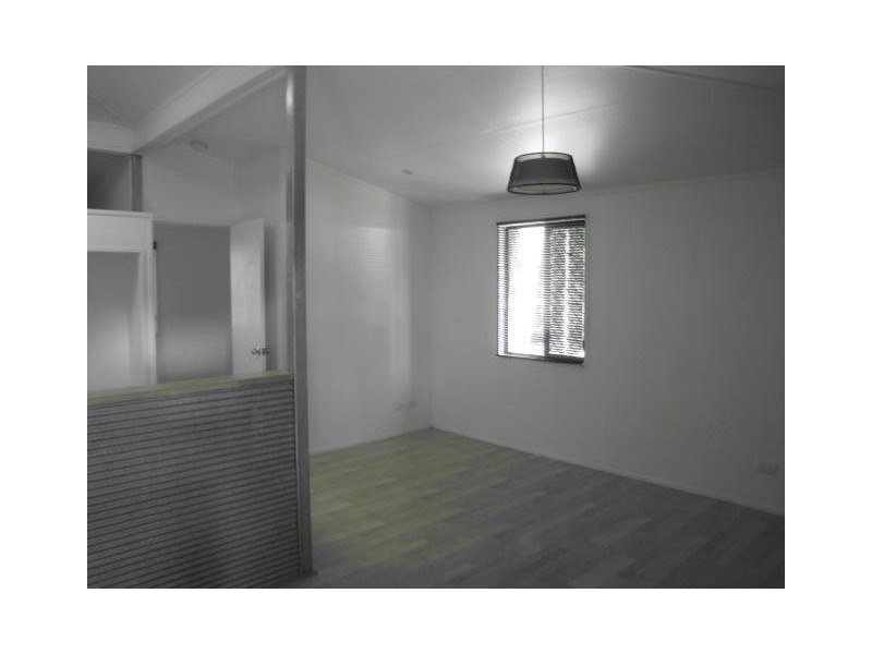 3 Crystal St, Russell Island QLD 4184