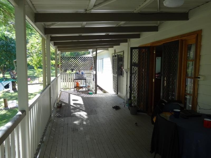 28-32 Pookanah St, Russell Island QLD 4184