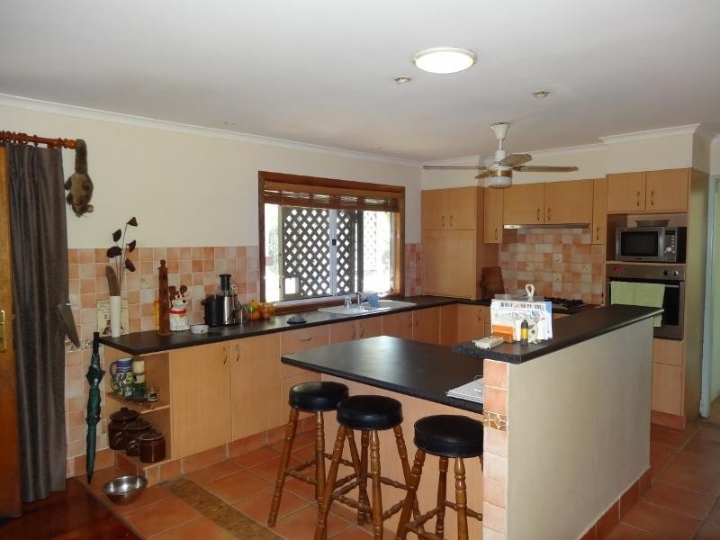 28-32 Pookanah St, Russell Island QLD 4184