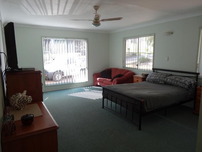 28-32 Pookanah St, Russell Island QLD 4184