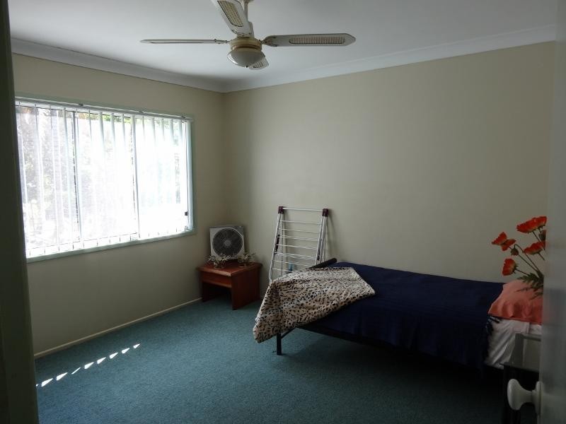 28-32 Pookanah St, Russell Island QLD 4184