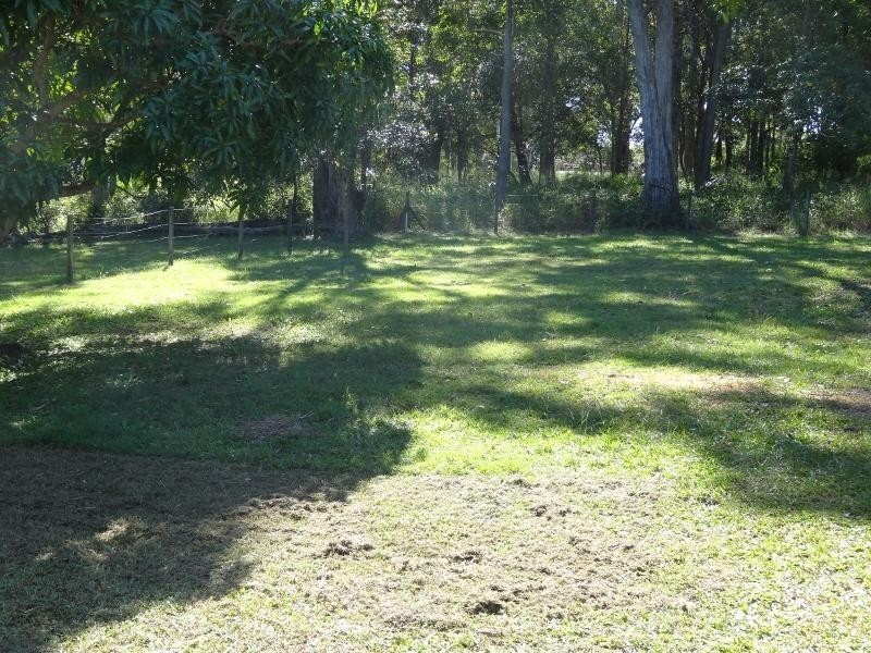 28-32 Pookanah St, Russell Island QLD 4184