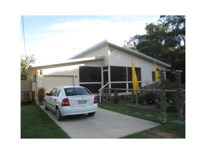 24  LITTLE COVE RD., Russell Island QLD 4184