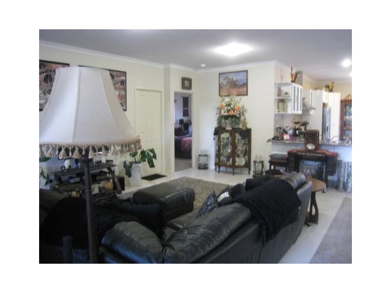 24  LITTLE COVE RD., Russell Island QLD 4184