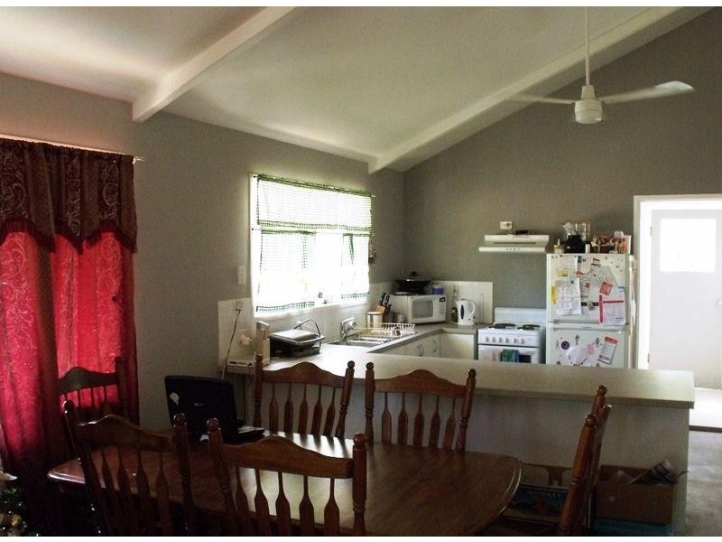 11 ILUMBA ST, Russell Island QLD 4184
