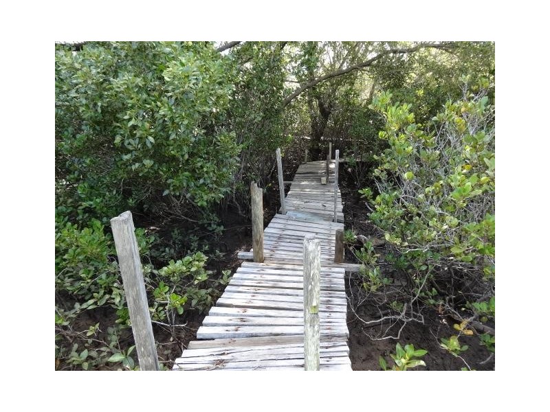 148 palm beach rd, Russell Island QLD 4184