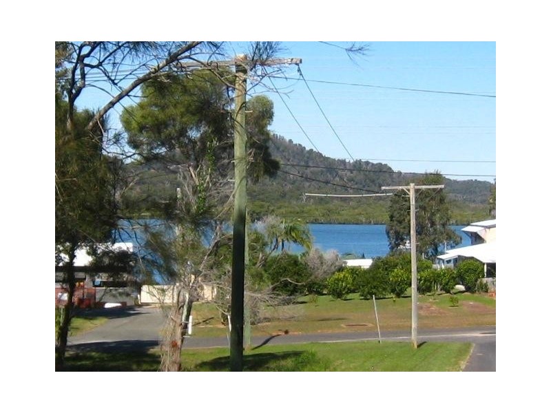 9 PATTERSON ST, Russell Island QLD 4184