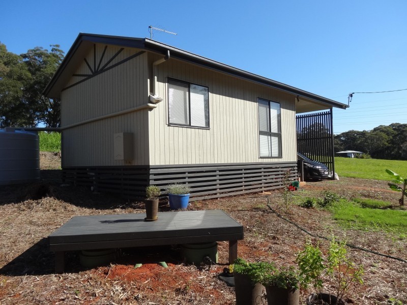 6 SLOOP STREET, Russell Island QLD 4184