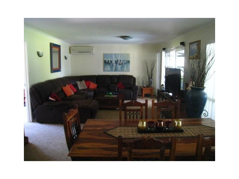 48 Tenanne Street, Russell Island QLD 4184