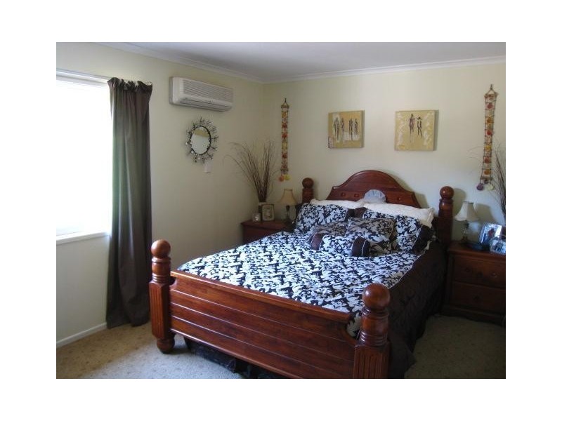 48 Tenanne Street, Russell Island QLD 4184