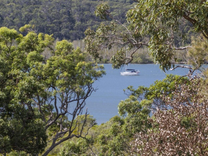 3  LEICHHARDT TCE, Russell Island QLD 4184