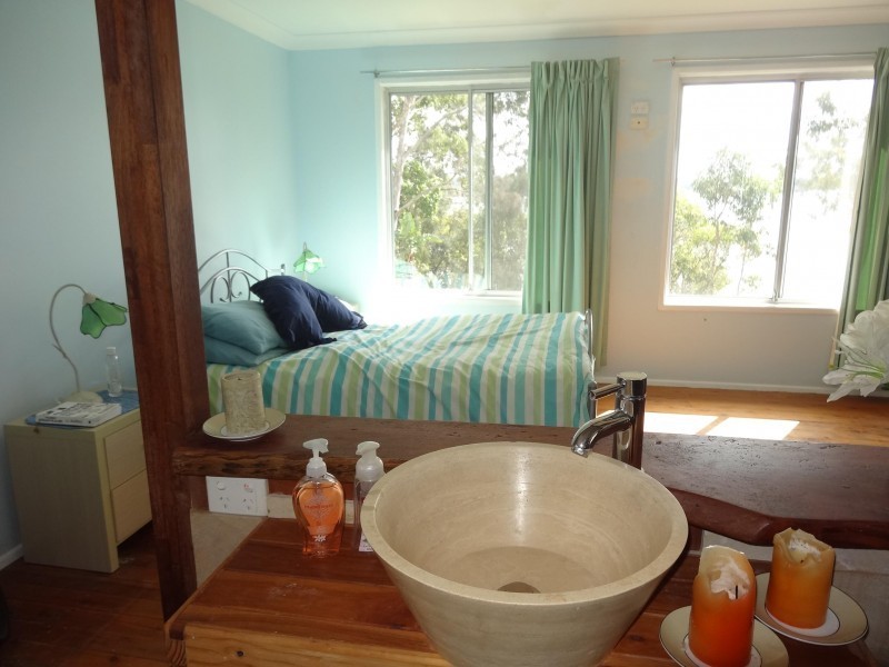 110 MINJERRIBA ROAD, Russell Island QLD 4184