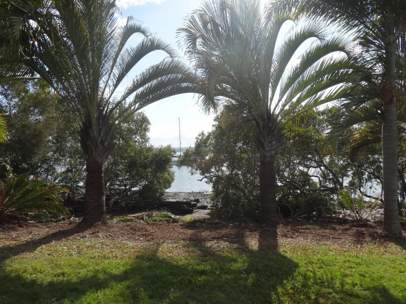 110 MINJERRIBA ROAD, Russell Island QLD 4184