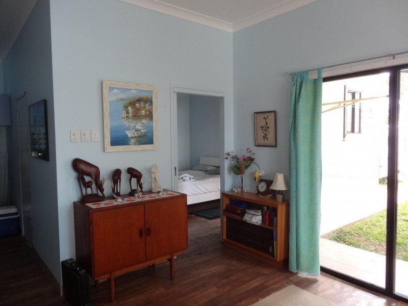 110 MINJERRIBA ROAD, Russell Island QLD 4184