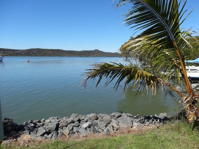110 MINJERRIBA ROAD, Russell Island QLD 4184