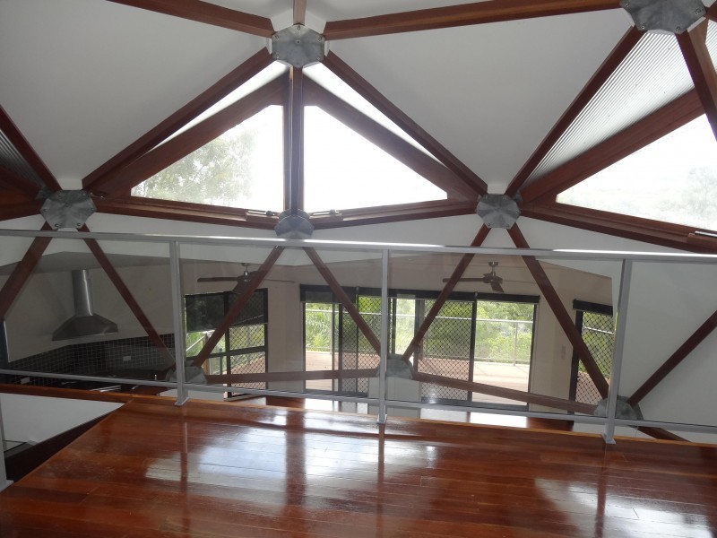 37 PATTERSON, Russell Island QLD 4184