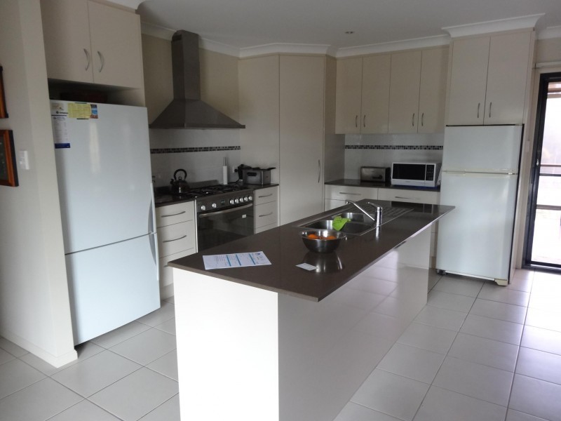 10 Bay Drive, Russell Island QLD 4184