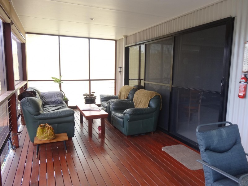 10 Bay Drive, Russell Island QLD 4184