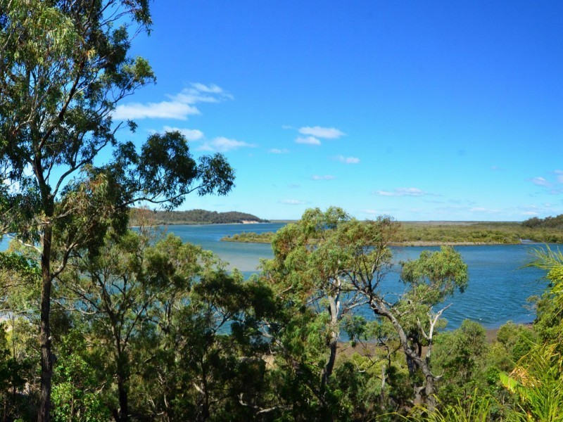 96 CRESCENT DVE, Russell Island QLD 4184