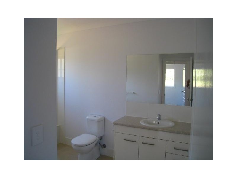 22 WAKEHILL  RD, Russell Island QLD 4184