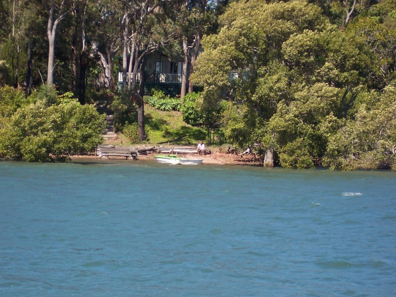 52-54 TENANNE ST, Russell Island QLD 4184