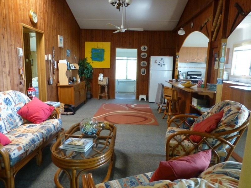 52-54 TENANNE ST, Russell Island QLD 4184