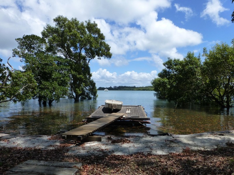 52-54 TENANNE ST, Russell Island QLD 4184