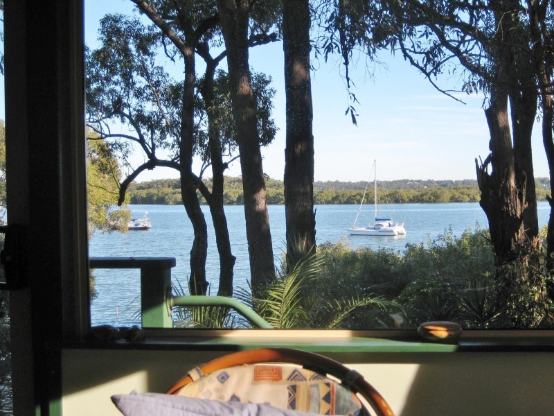 52-54 TENANNE ST, Russell Island QLD 4184