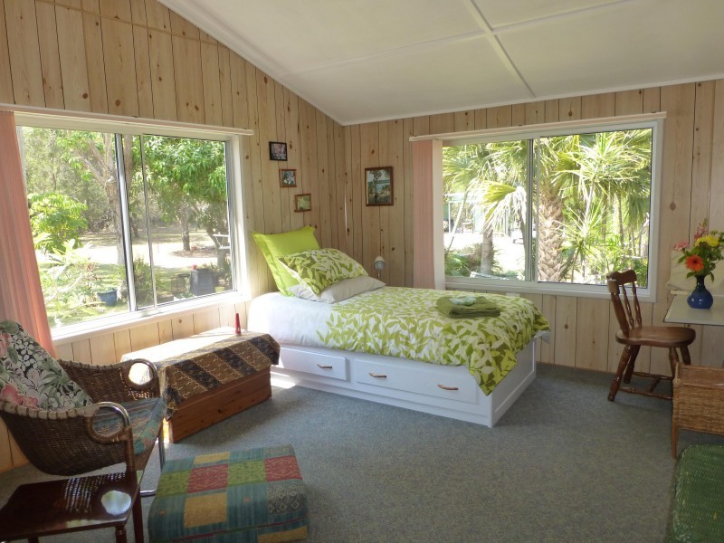 52-54 TENANNE ST, Russell Island QLD 4184