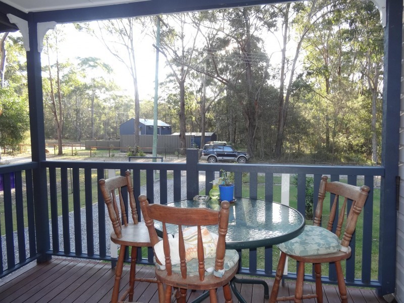 27 TOOLONA AVE, Russell Island QLD 4184