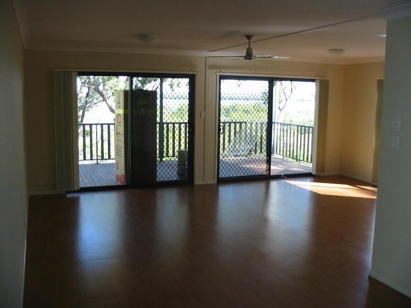 42 Deenya Parade, Russell Island QLD 4184