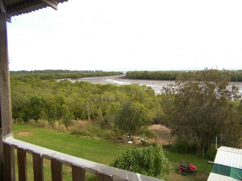 148 palm beach rd, Russell Island QLD 4184