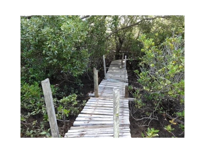 148 palm beach rd, Russell Island QLD 4184