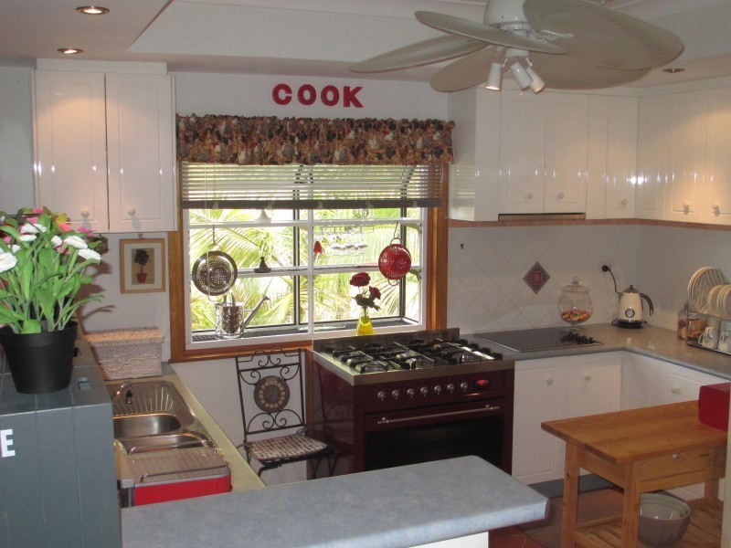 76 Crescent Drive, Russell Island QLD 4184