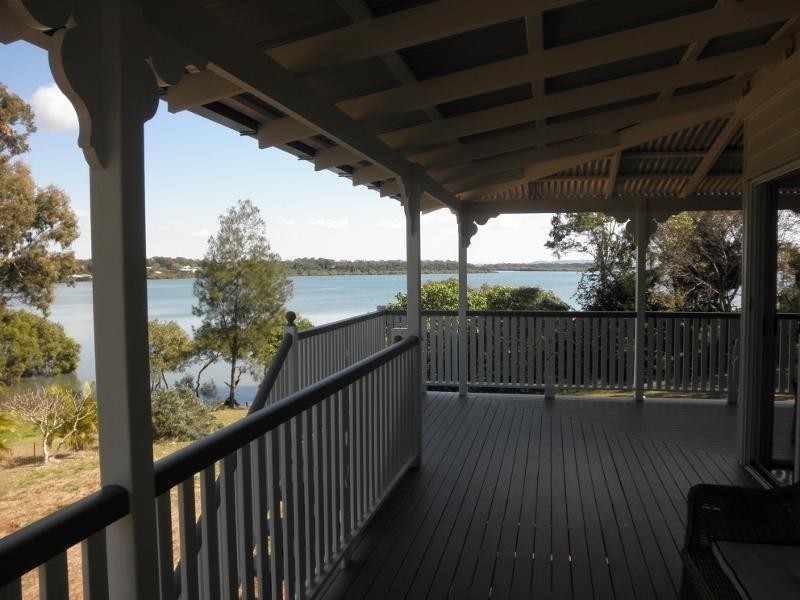 12 thompson esplanade, Russell Island QLD 4184