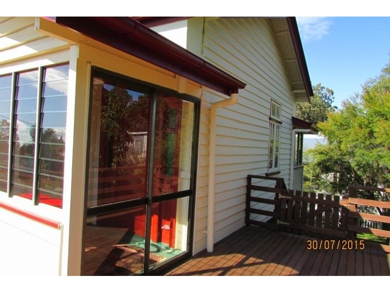 9-11 Betty Street, Macleay Island QLD 4184