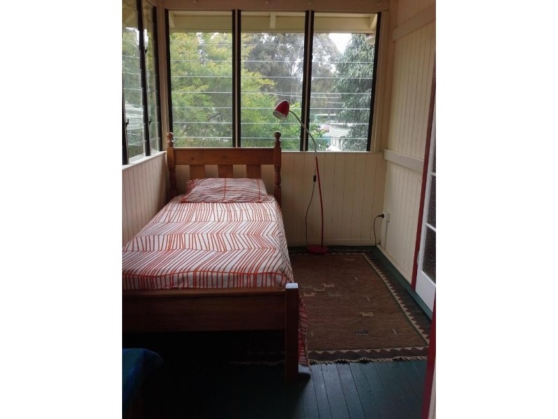 9-11 Betty Street, Macleay Island QLD 4184