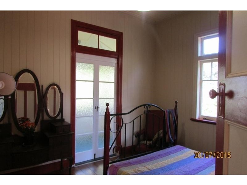 9-11 Betty Street, Macleay Island QLD 4184