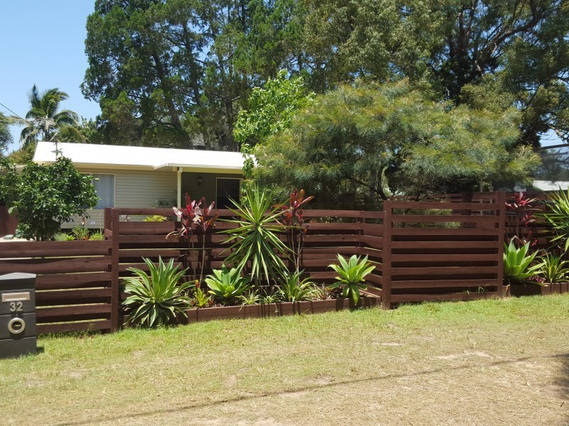 32 Satton St, Russell Island QLD 4184