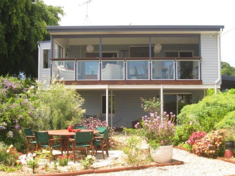 62  Bay Drive, Russell Island QLD 4184