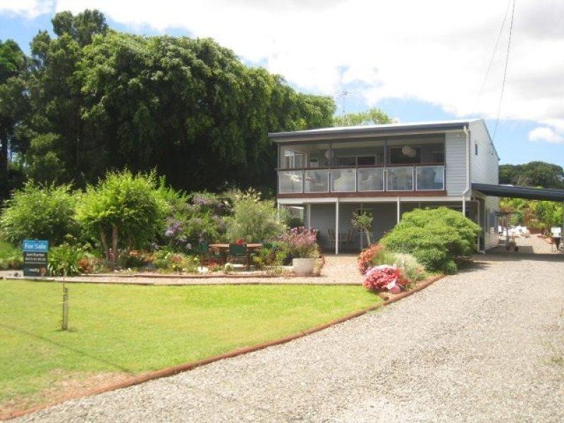 62  Bay Drive, Russell Island QLD 4184