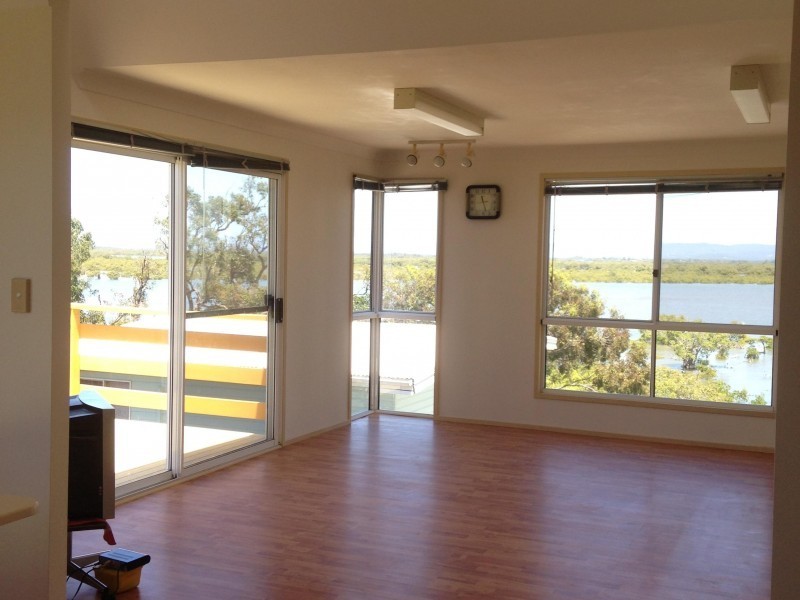 108 Crescent Drive, Russell Island QLD 4184