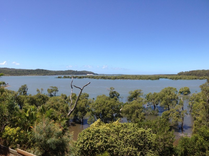 108 Crescent Drive, Russell Island QLD 4184