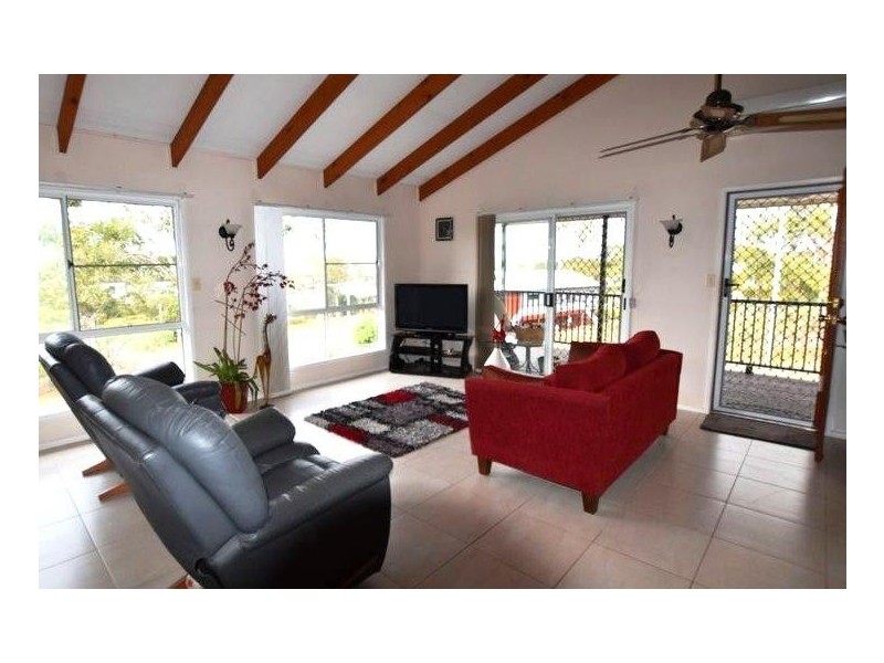 25 Cutter Street, Russell Island QLD 4184