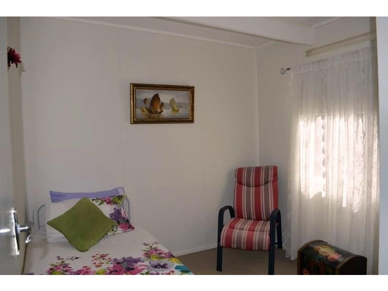 5 Virginia Parade, Russell Island QLD 4184